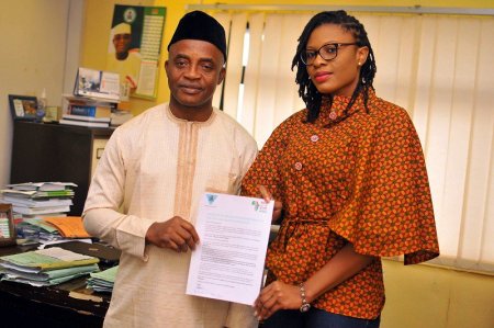 Chiamaka-Uzomba-delivered-a-letter-to-Dr.-Chris-Ugboko.jpg