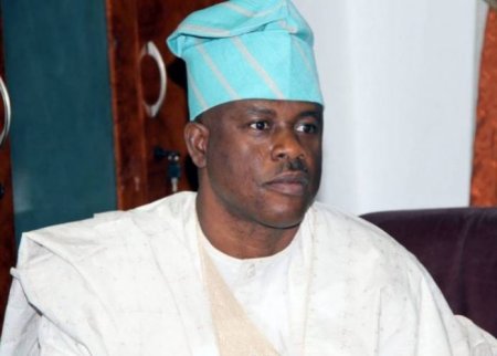 Senator Musiliu Obanikoro.jpg