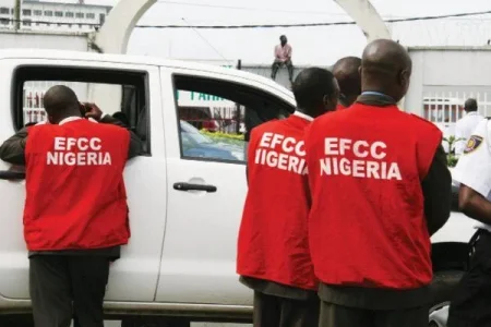 EFCC operatives.webp