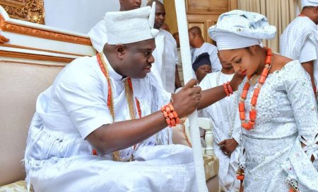 The Ooni of Ife and his new wife.jpg