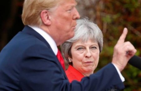 Donald Trump and Theresa May.jpg