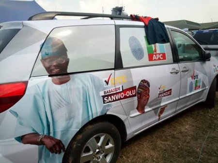 Sanwo Olu's campaign vehicles.jpg
