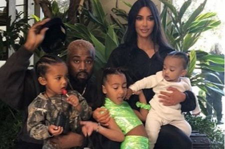 Kim Kardashian and Family.jpg