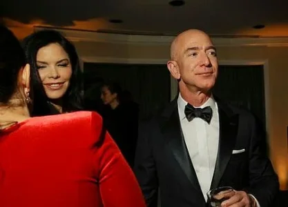 bezos.webp