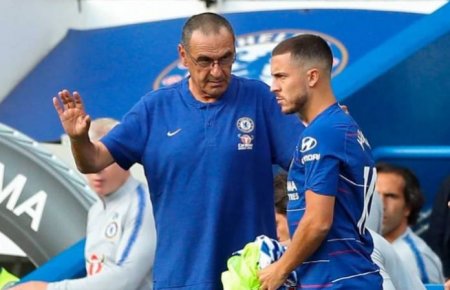 Maurizio Sarri and Eden Hazard.jpg