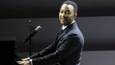 John Legend.jpg