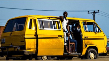 Lagos bus.jpg