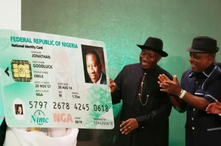 Jonathan-unveils-E-ID-Card-August-2014-BellaNaija004.webp