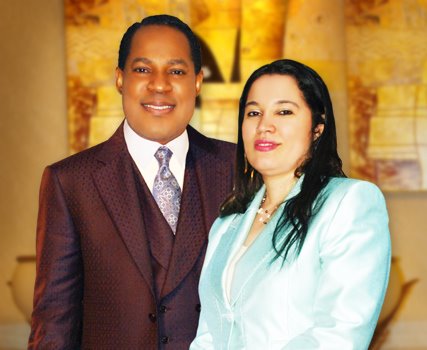 Pastor-Chris-Oyakhilome-With-His-Wife-Pastor-Anita.jpg