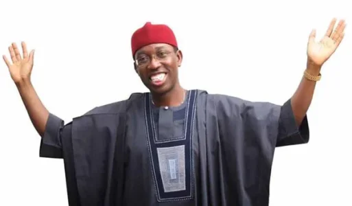 gov-okowa.webp