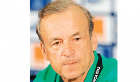 Gernot Rohr.png