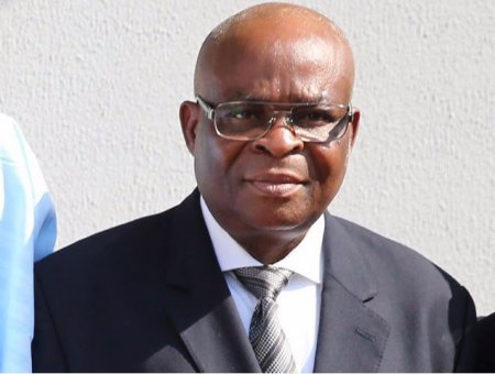 onnoghen3.JPG