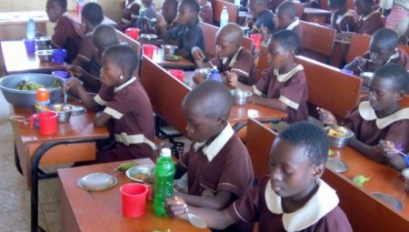 nigeria-School-Feeding-Programme.jpg