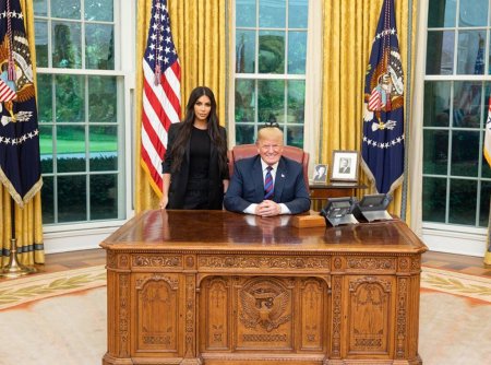 Kim Kardashian and Donald Trump.jpg