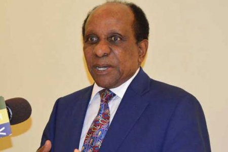 Reginald Mengi.jpg