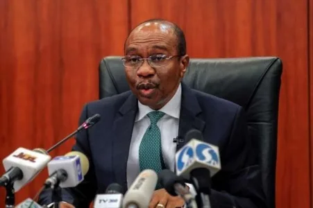 Godwin Emefiele.webp
