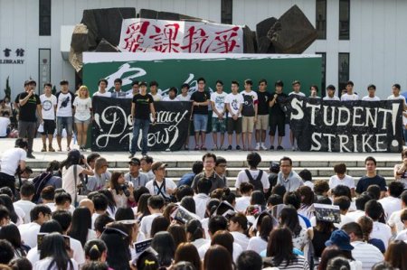 hk_student_strike000_hkg10098305_0.jpg