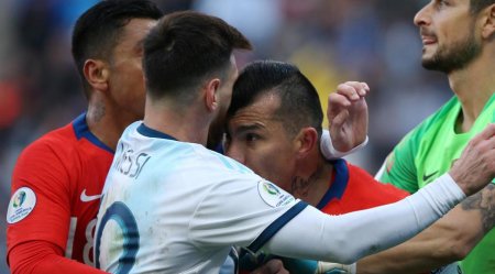 Messi-Medel.jpg