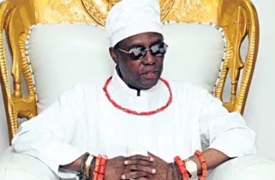 oba of benin obaseki oshionhole.jpg