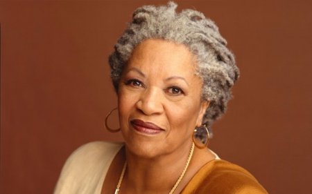 Toni Morrison.jpg