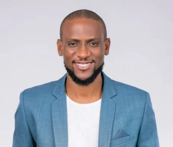 Omashola.webp Omashola.webp