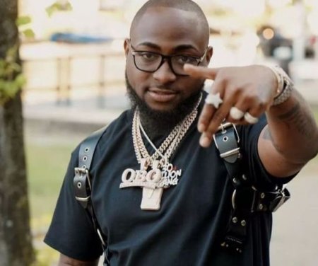 davido.JPG