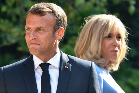 Emmanuel Macron and his wife Brigitte Macron.jpg