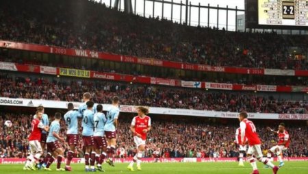 Arsenal 3 – 2 Aston Villa.jpg