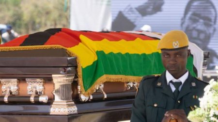 Mugabe-to-be-buried-in-his-village.jpg