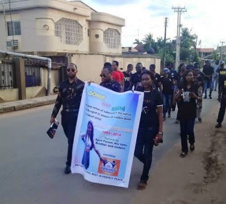 Taiwo Oshadipe funeral procession.jpg