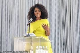 Angela Bassett.jpg