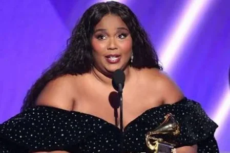 grammy.webp grammy.webp