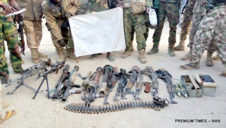 PIC-25-ARMS-RECOVERED-FROM-BOKO-HARAM-ENCLAVE-IN-BORNO.jpg