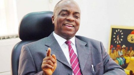 Bishop-David-Oyedepo-Biography.jpg