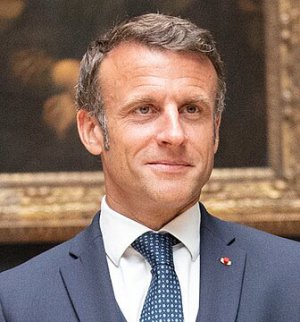 336px-Emmanuel_Macron_2023.jpg