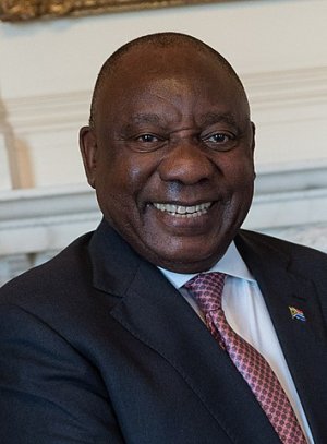 Prime_Minister_Sunak_met_with_President_Ramaphosa_of_South_Africa_in_Number_10_-_2022_(cropped).jpg