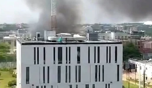 Fire-Outbreak-At-Canadian-High-Commission-in-Nigeria-.webp Fire-Outbreak-At-Canadian-High-Commission-in-Nigeria-.webp