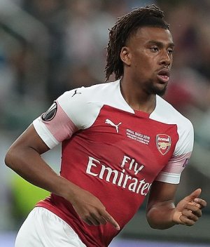 Alex Iwobi Praises Wizkid's Support in Exclusive Interview