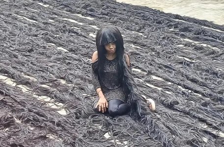 Nigerian Wigmaker Helen Williams Achieves Guinness World Record with a 351.28m Hand-Made Wig