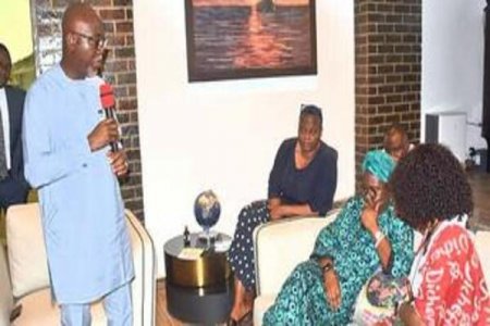 [PHOTOS] Aiyedatiwa Visits Akeredolu's Family, Vows to Continue Leadership Legacy