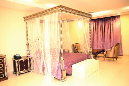 fayemi bedroom 2 (450x300) (2).jpg