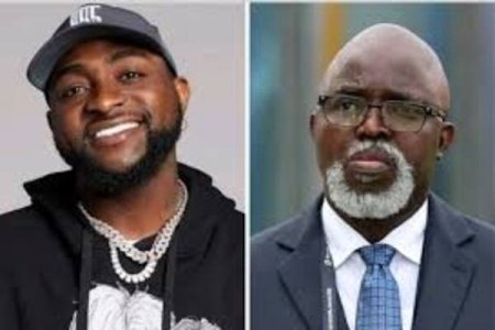 Davido Settles Breach of Contract Suit with Pinnick, Agrees to Pay N30 Million, Perform at 'Warri Again Concert