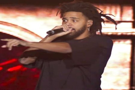 J. Cole's Fans Disappointed as Rap Community Declares Kendrick Lamar Victorious in Battle After Diss Apology