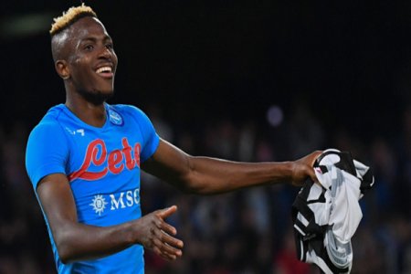Osimhen's Gravity-Defying Jump Stuns Monza: Napoli Star's Brilliance Takes Center Stage