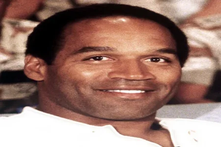 O.J._Simpson_1990_·_DN-ST-91-03444_crop (1).webp