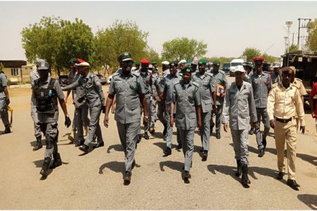 Nigeria Customs Cuts Import Duty FX Rate to N1,480 Per Dollar