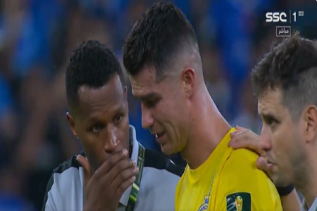 Ronaldo in Tears After Al Nassr’s King’s Cup Final Loss, Nigerians Call for His Retirement