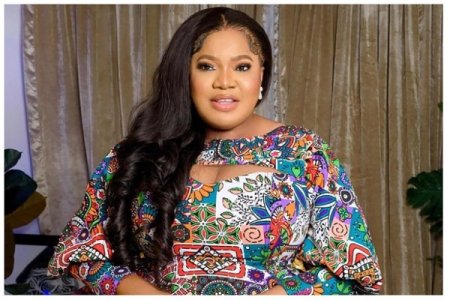 Nigerians Unmoved as Actress Toyin Abraham Breaks Down Over Backlash for Supporting Tinubu