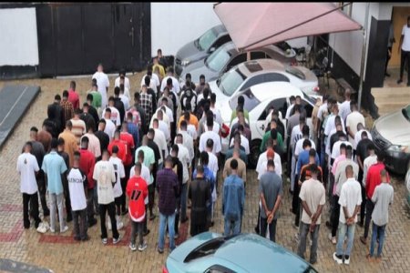 efcc raids akure (1).jpg