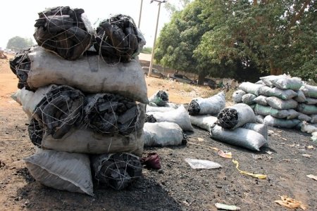 Economic Strain: Enugu Families Embrace Charcoal Stoves Over Expensive Kerosene